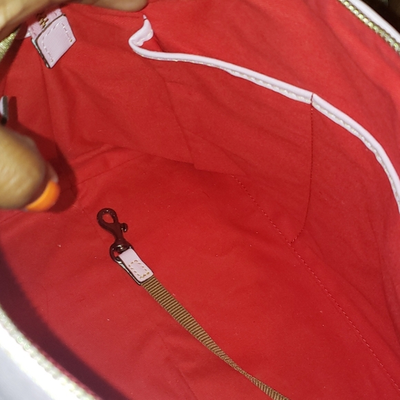 Dooney & Bourke - Picture 7 of 13